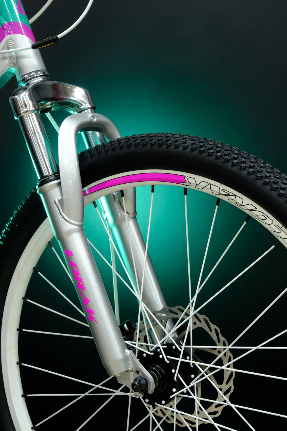 Lorak Shark 24 White Серебро/Мятный